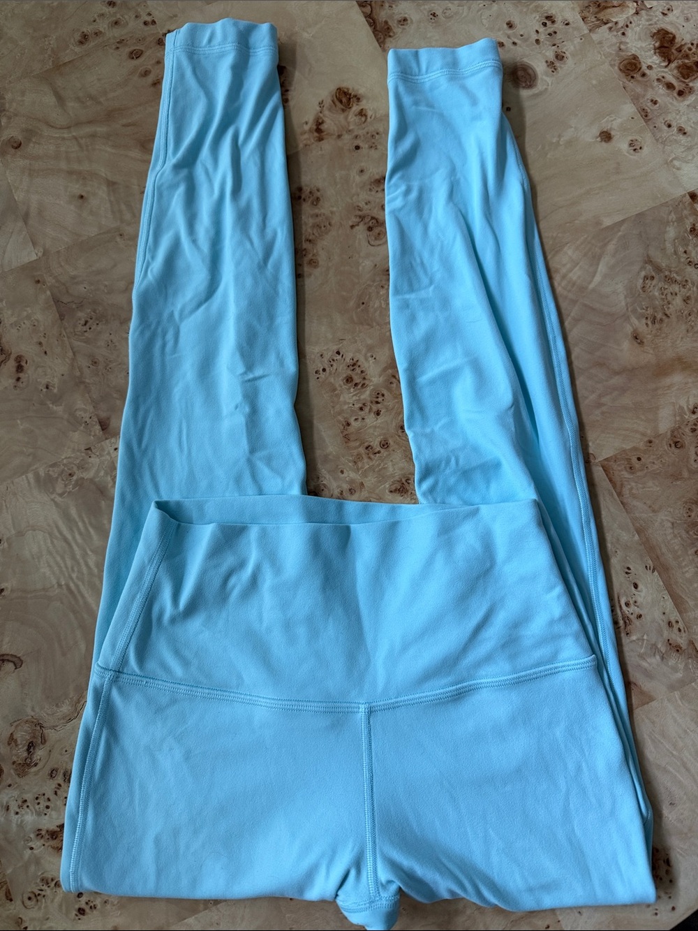 Lululemon ice blue high rise workout leggings; size 6 (thicker material)